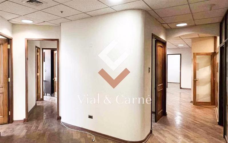 Oficina en arriendo en Santiago / Miraflores