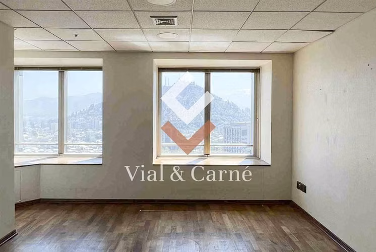 Oficina en arriendo en Santiago / Miraflores