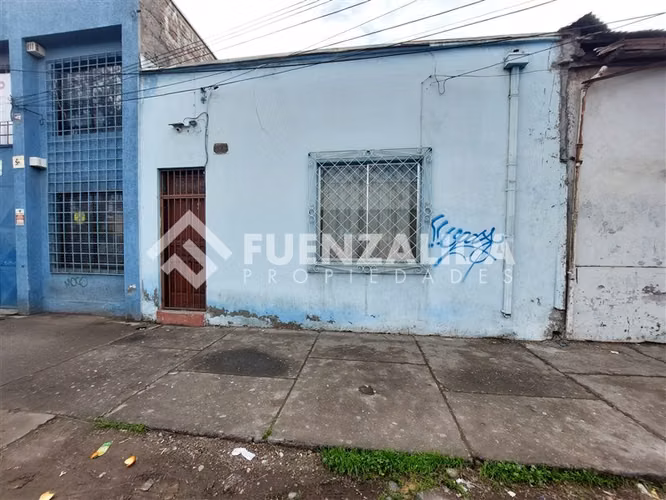 Casa en venta de 2 dorm. en Quinta Normal