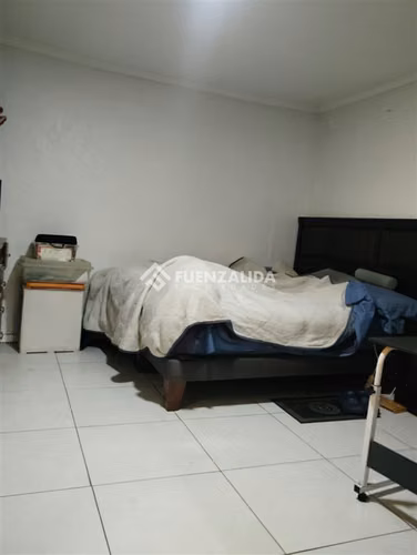 Casa en venta de gran terreno en Cerrillos