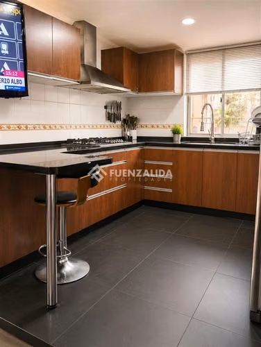 Casa en venta de gran terreno en Cerrillos