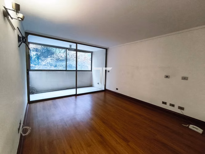 Departamento en arriendo c/ estacionamiento en Barrio El Golf