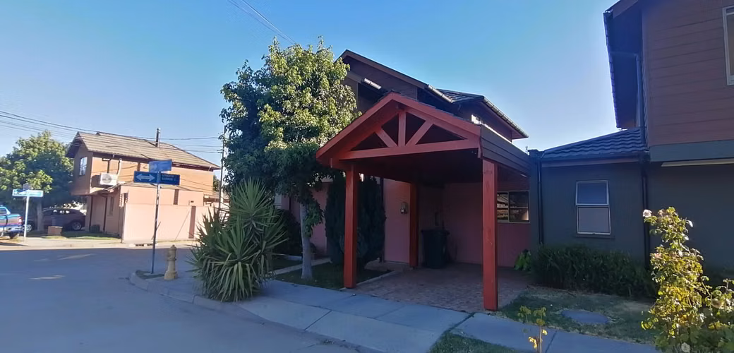 Propiedad en sector residencial con acceso controlado
