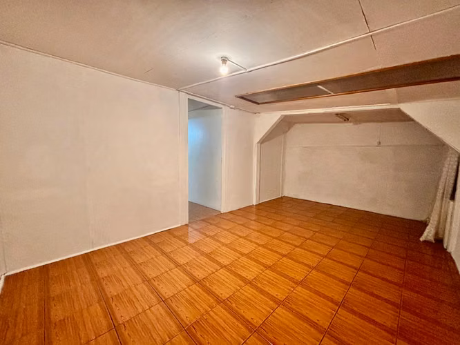 Amplia Casa en Venta en Lagunillas Coronel - Imagen 12