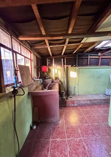 En Coronel Amplia propiedad en Venta