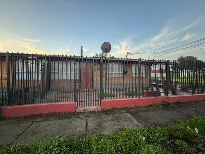 En Coronel Amplia propiedad en Venta