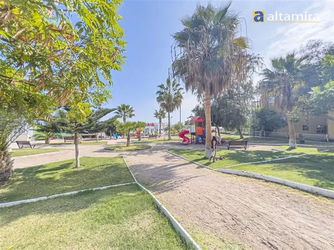 Casa en arriendo de 4 dorm. en Iquique