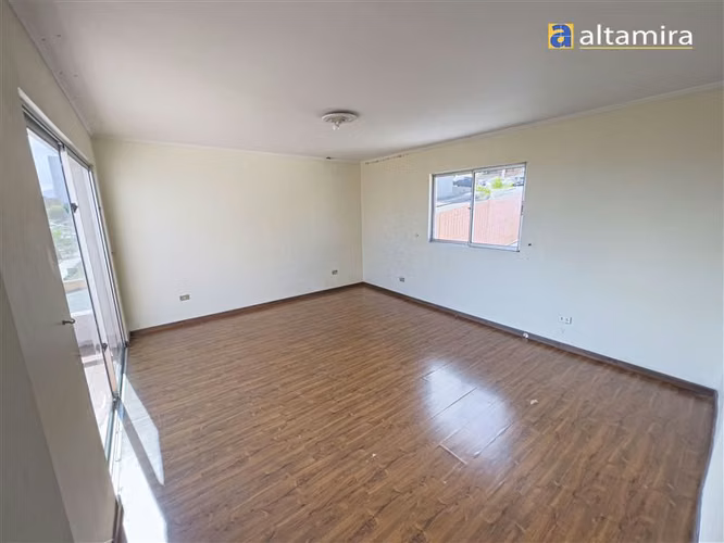 Casa en arriendo de 4 dorm. en Iquique