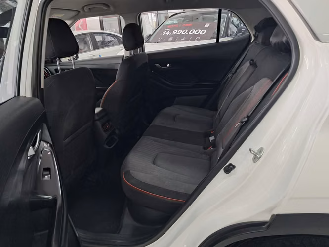 HYUNDAI CRETA 1.5 SU2I PLUS MT 2022