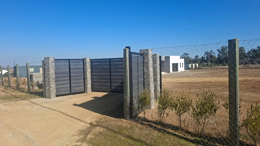 VENDO MARAVILLOSA CASA NUEVA EN PARCELA RUTA F-90. ALGARROBO
