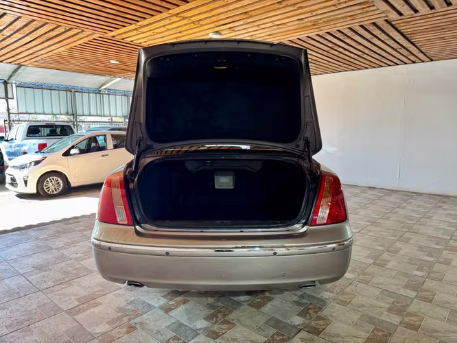 KIA OPIRUS AUTOMATICO - Imagen 4