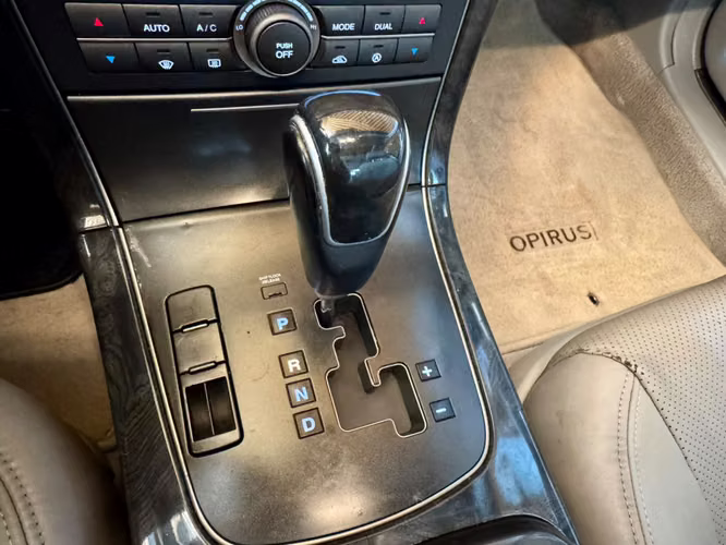 KIA OPIRUS AUTOMATICO - Imagen 16