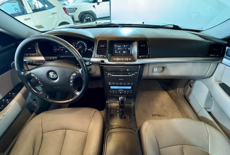 KIA OPIRUS AUTOMATICO - Imagen 11