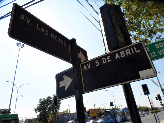 Departamento Las Rejas Sur con Av. 5 de Abril, 2 dormitorios