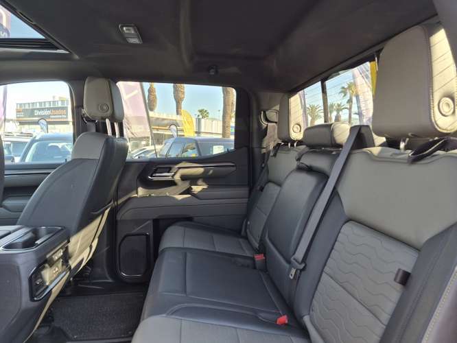 Chevrolet Silverado Silverado 6.2l Zr2 At 4wd... - Imagen 8