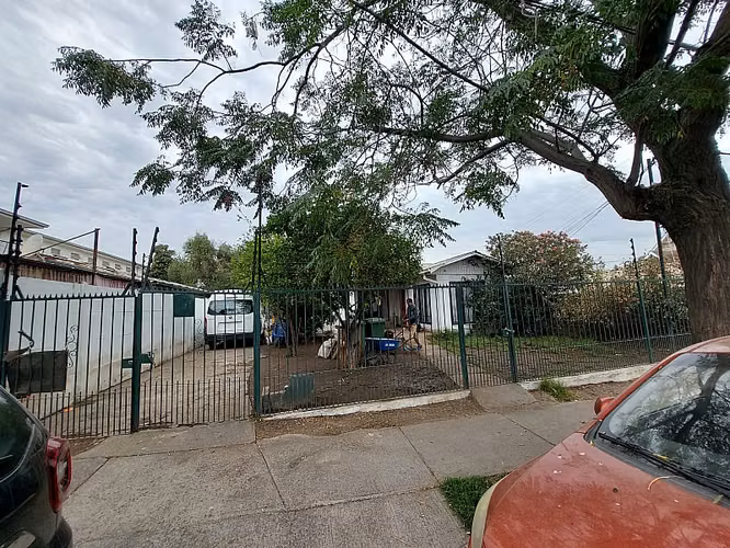 AMPLIA CASA CON OFICINAS Y GALPÓN CALLE LIBERTAD MAIPÚ - Imagen 28