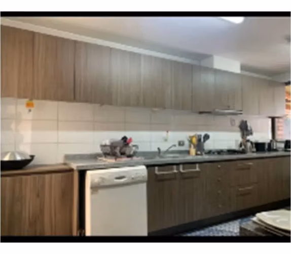 SE ARRIENDA CASA MEDITERRANEA 4D + 4B CON PISCINA EN CONDOMINIO