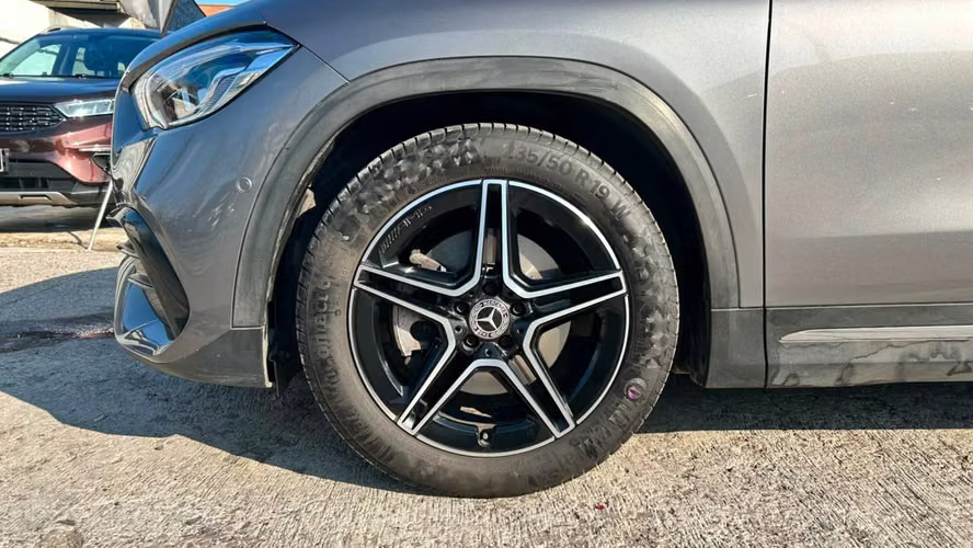 Mercedes Benz GLA220 220D 4MATIC 2.0 AUT (2022)