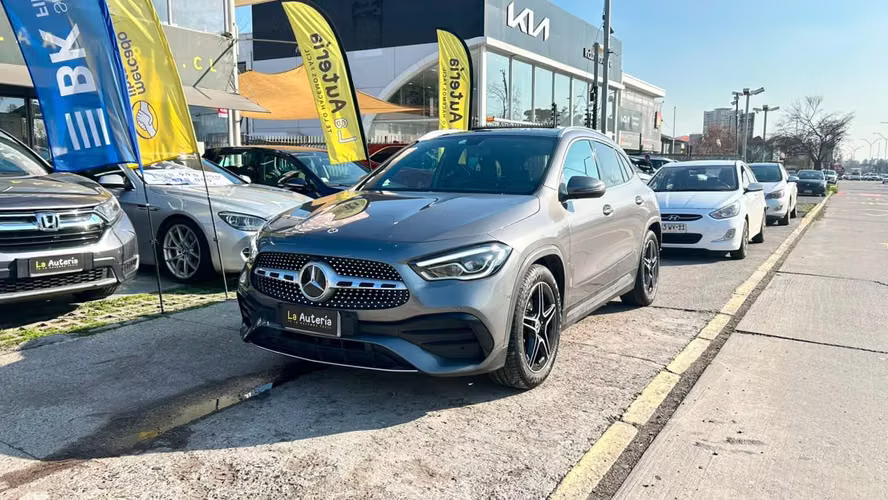 Mercedes Benz GLA220 220D 4MATIC 2.0 AUT (2022)