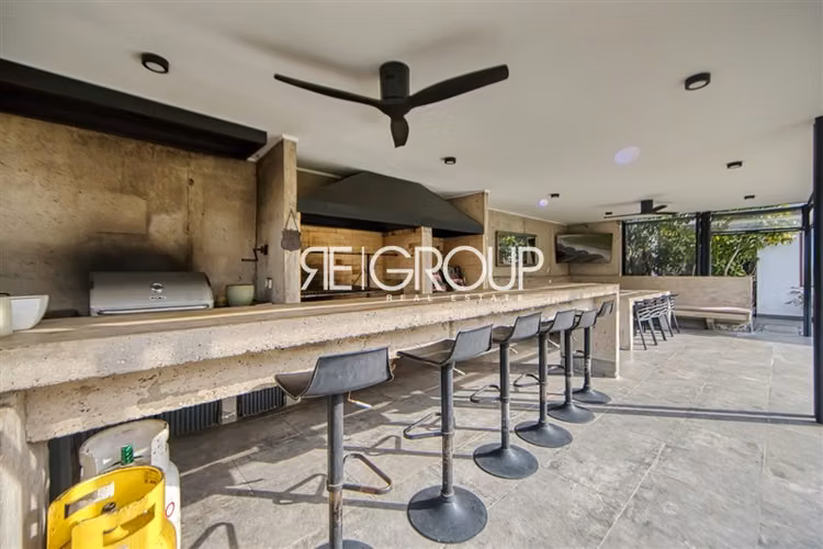 Casa en condominio en venta de 5 dorm. en Lo Barnechea