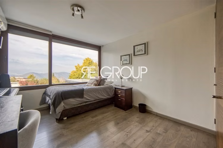 Casa en condominio en venta de 5 dorm. en Lo Barnechea