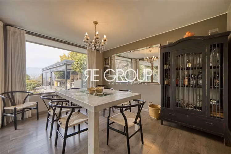 Casa en condominio en venta de 5 dorm. en Lo Barnechea