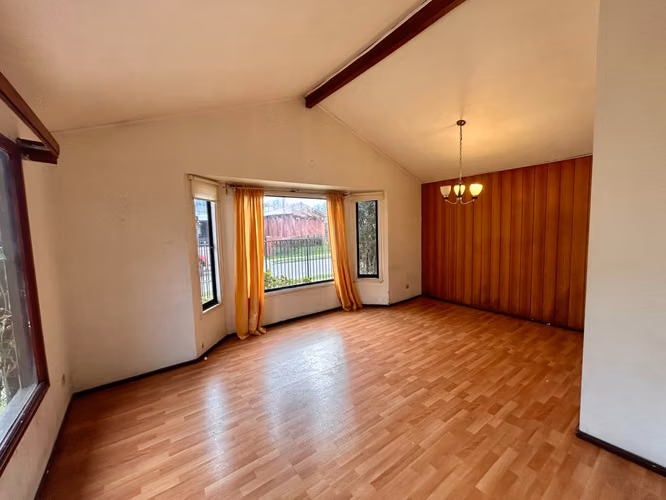 Vendo casa sector el Bosque 4D, 2 B.