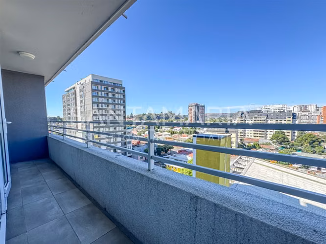 Arriendo Dpto. 2 Dorm con Estac en calle Heras, Concepción