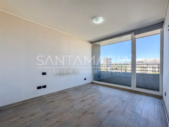 Arriendo Dpto. 2 Dorm con Estac en calle Heras, Concepción