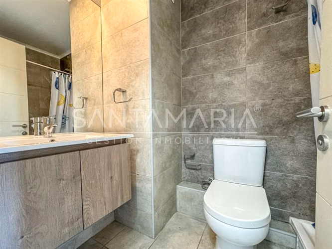 Arriendo Dpto. 2 Dorm con Estac en calle Heras, Concepción
