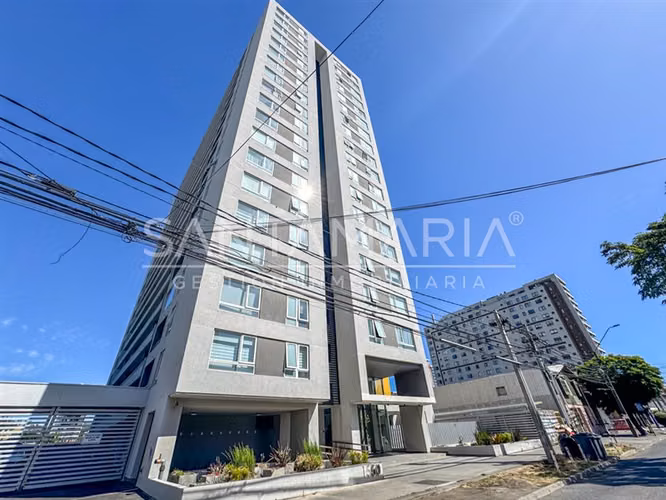 Arriendo Dpto. 2 Dorm con Estac en calle Heras, Concepción