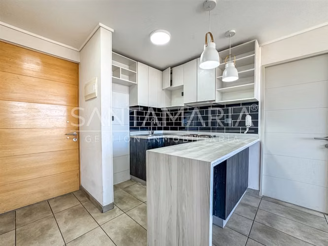 Arriendo Dpto. 2 Dorm con Estac en calle Heras, Concepción