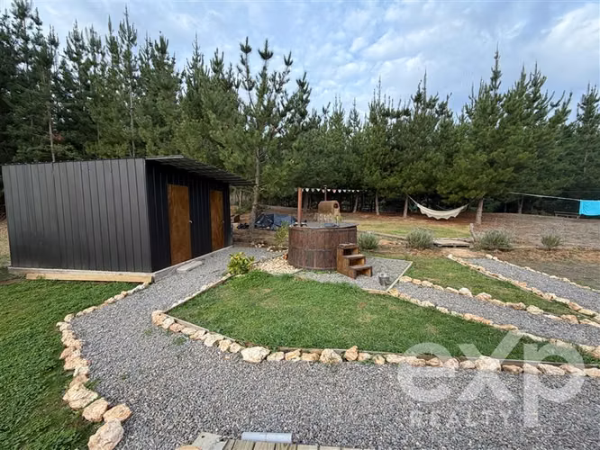 Vende Sitio con casa 135m2 en Pichilemu - Imagen 17