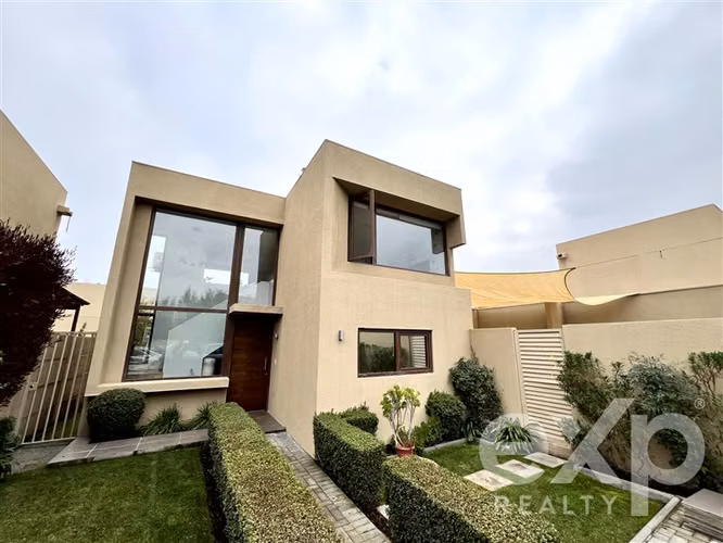 Casa en arriendo de 3 dorm. en Colina - Imagen 2