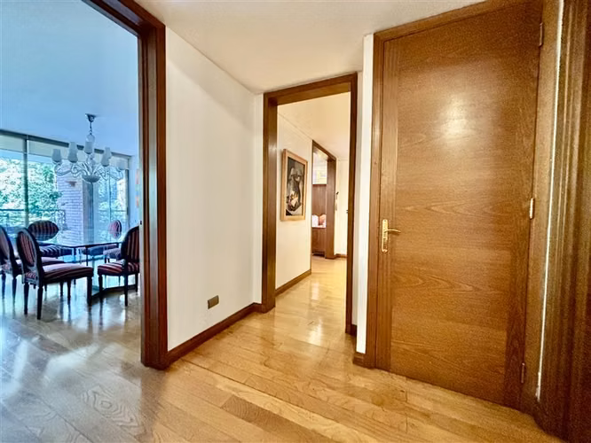 Departamento en venta de 3 dorm. en Vitacura