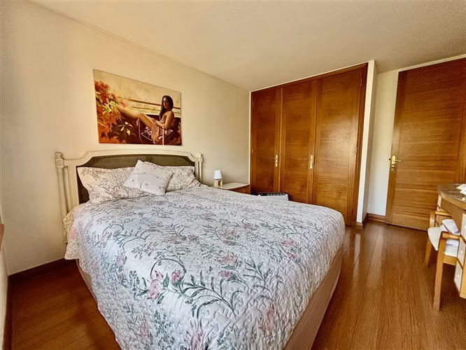 Departamento en venta de 3 dorm. en Vitacura