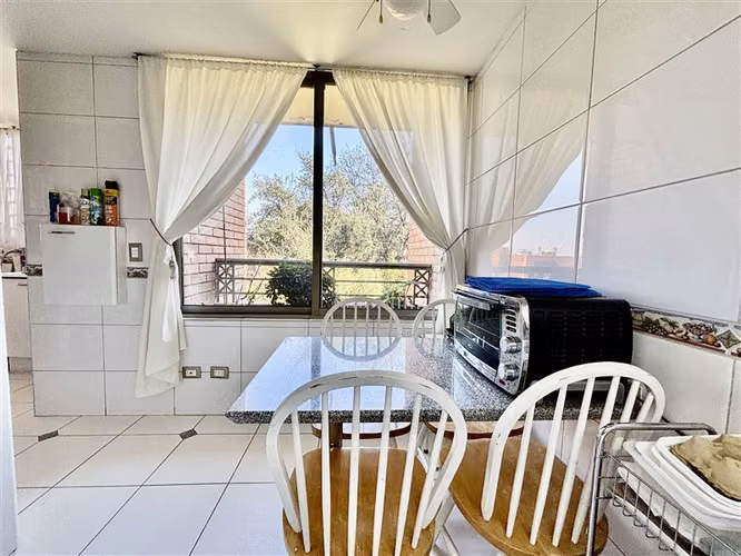 Departamento en venta de 3 dorm. en Vitacura