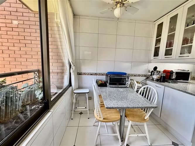 Departamento en venta de 3 dorm. en Vitacura