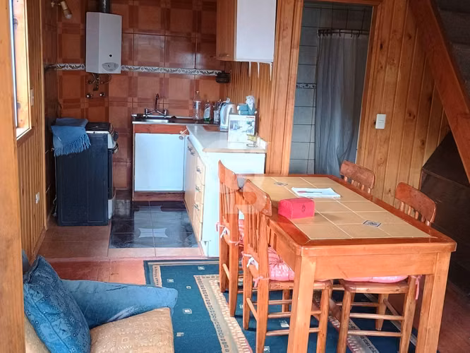 Sitio con 5 casas / semiamobaldo