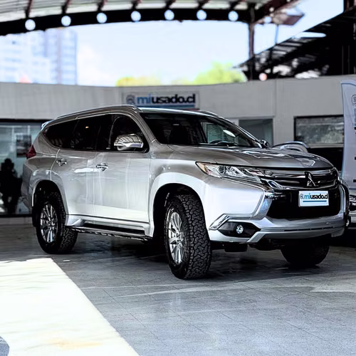 Mitsubishi Montero Sport 4X2 AT 5P (2018)