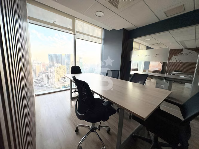 Amplia Oficina en Arriendo - Ubicación Inmejorable - Imagen 2