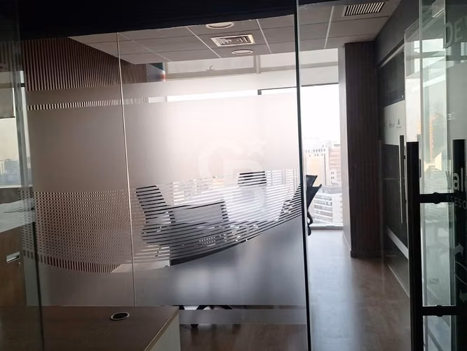 Amplia Oficina en Arriendo - Ubicación Inmejorable - Imagen 10