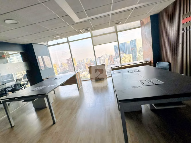 Amplia Oficina en Arriendo - Ubicación Inmejorable - Imagen 5