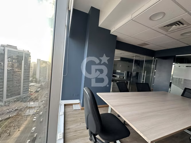 Amplia Oficina en Arriendo - Ubicación Inmejorable - Imagen 8