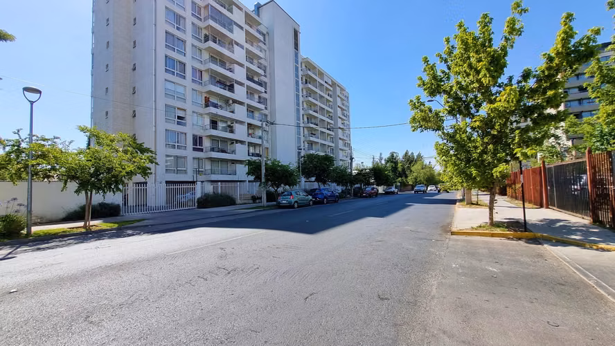 Calle Colombia, entre Vicente Valdés y Walker Martínez