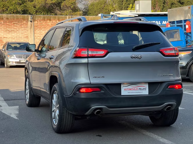 Jeep Cherokee LIMITED 3.2 2015