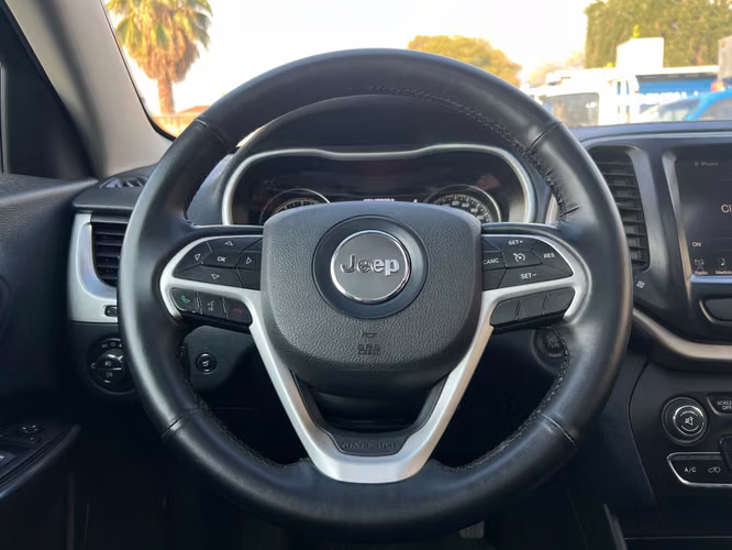 Jeep Cherokee LIMITED 3.2 2015