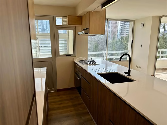 Departamento en arriendo de 3 dorm. en Las Condes - Imagen 4