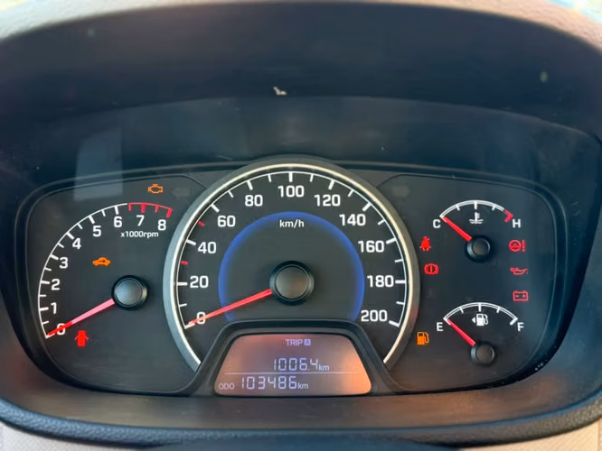 Hyundai I10  1.2 GLS 4X2 HB AC 2AB MT 5P 2017