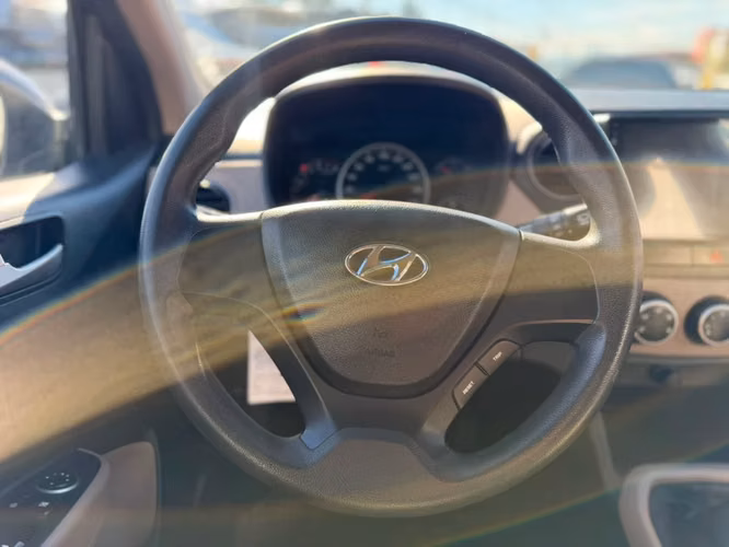 Hyundai I10  1.2 GLS 4X2 HB AC 2AB MT 5P 2017
